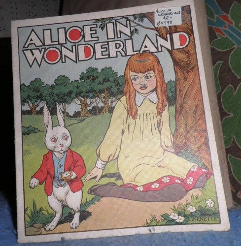 Book - Alice in Wonderland