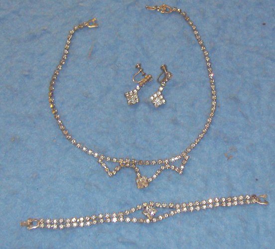 Jewelry - Necklace Bracelet Earrings