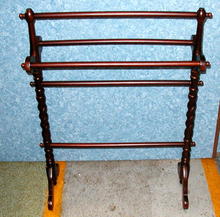 Quilt Rack -Twisted Solid Mahogany