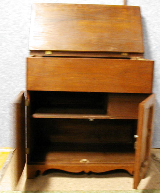 Wash Stand/Lift Lid/Walnut-All Original