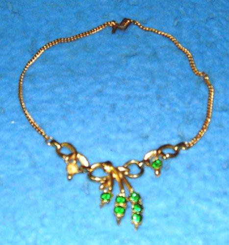 Necklace with Green Sets