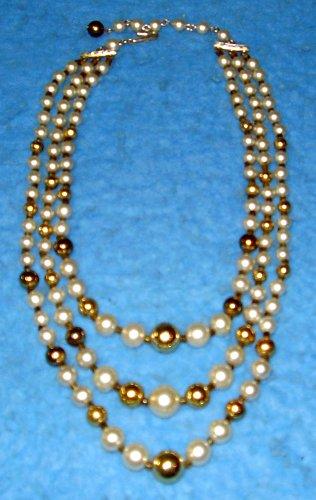 Necklace - Pearl, White and Gold