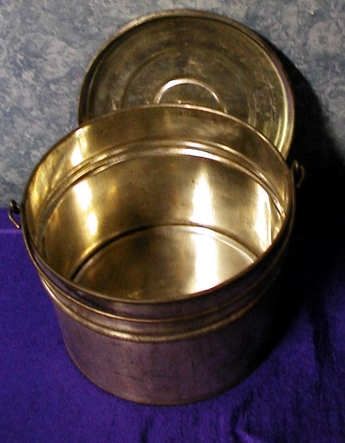 Berry Bucket/Tin with lid