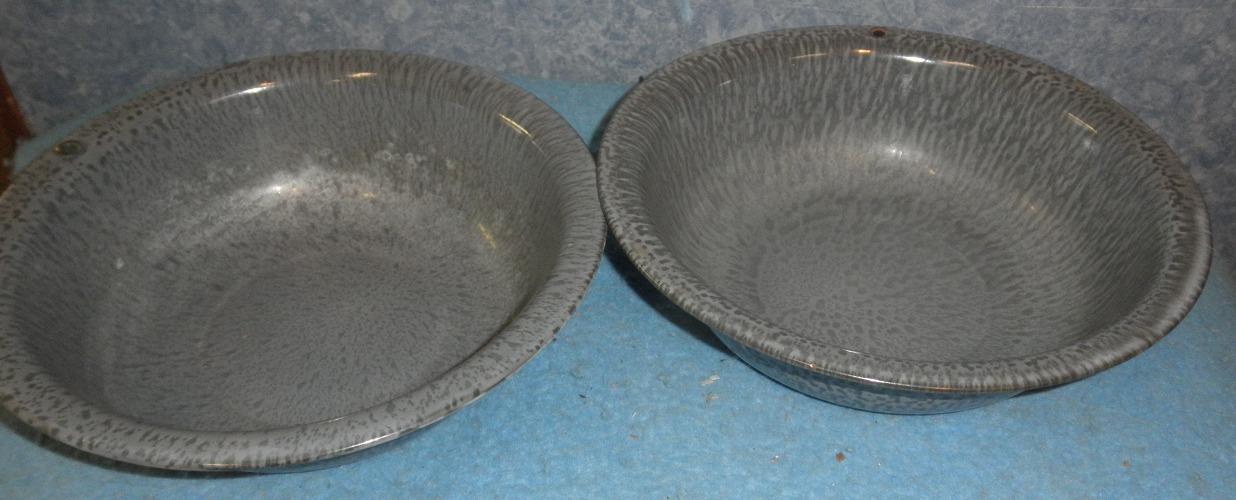 Pan Light Gray Enamel