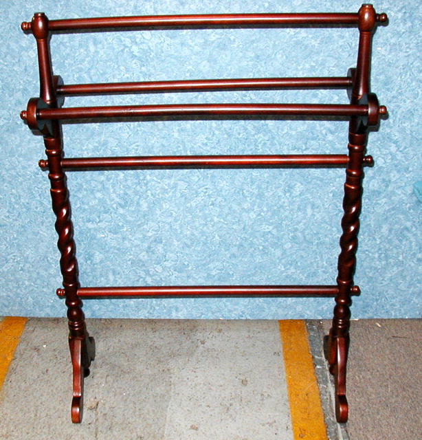 Solid Mahogany Twisted Quilt Rack