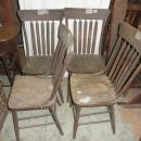 B2580 Vintage/Antique set of (4) Arrow Back Chairs