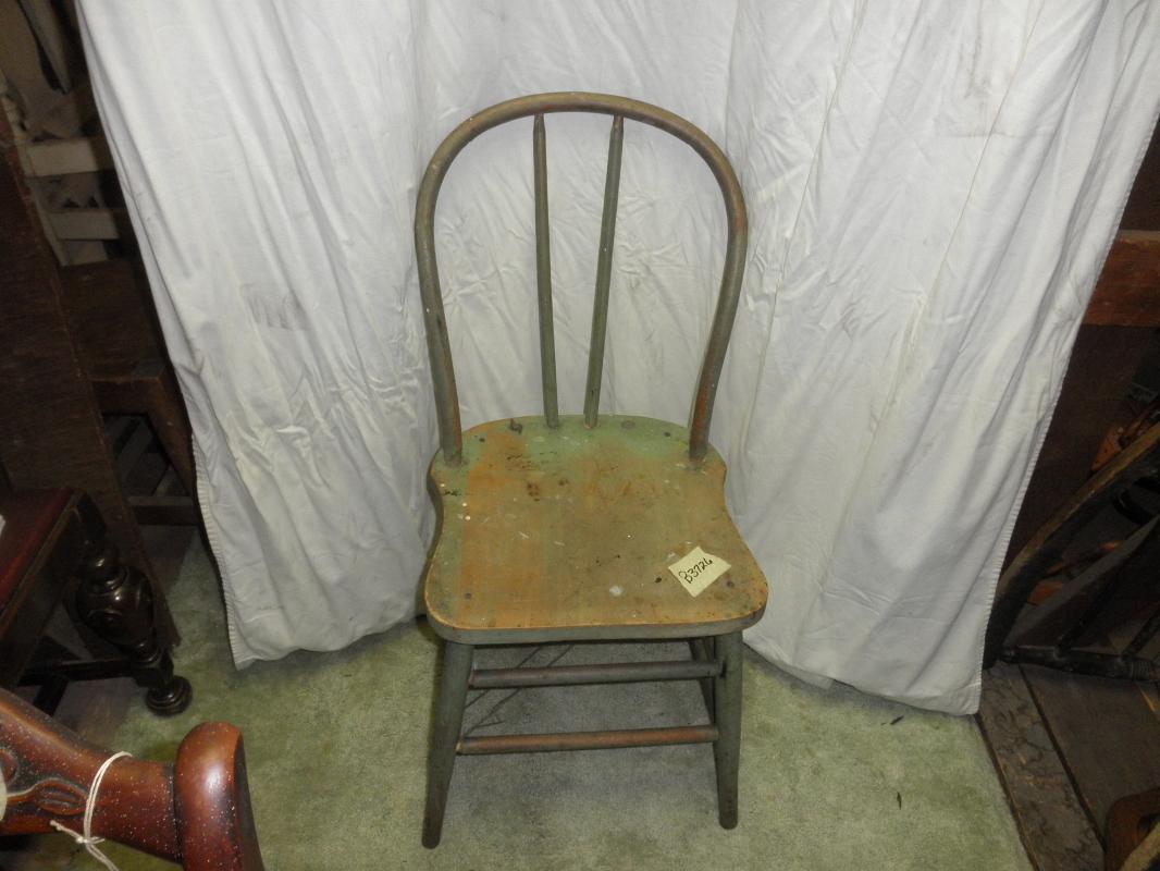 B3726 Vintage/Antique Rounded Back Chair
