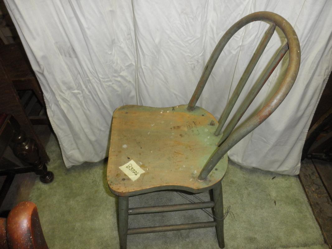 B3726 Vintage/Antique Rounded Back Chair
