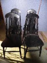 B4479 Vintage/Antique Set of (4) Solid chairs painted