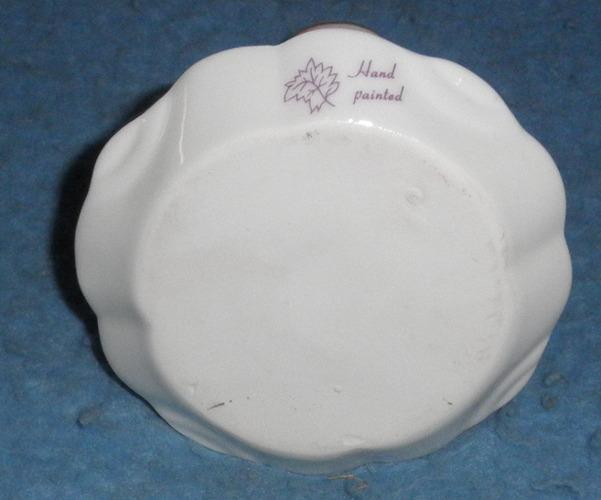 Y1048 Vintage Collectable Hat Pin Holder