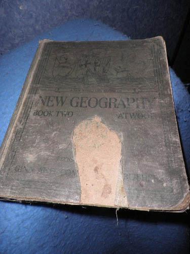 Book, New Geography B4711
