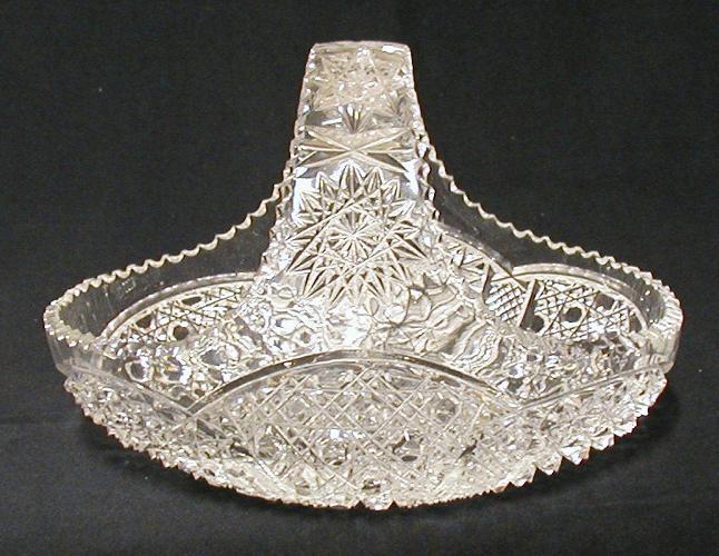 Cut Crystal Basket Y239