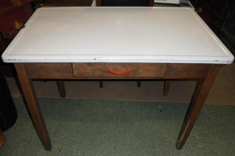 Enamel Top Table B4940