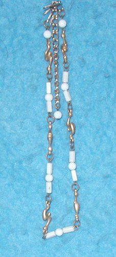 Necklace - White with Gold B3146