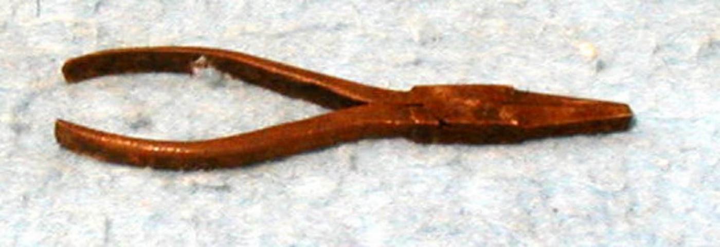 Pliers B2284