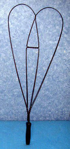 Rug Beater - Black Handle B4037