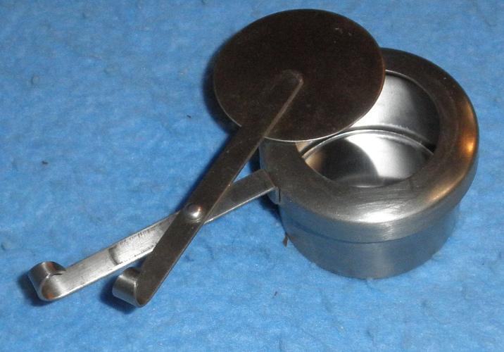 Ashtray with Lid