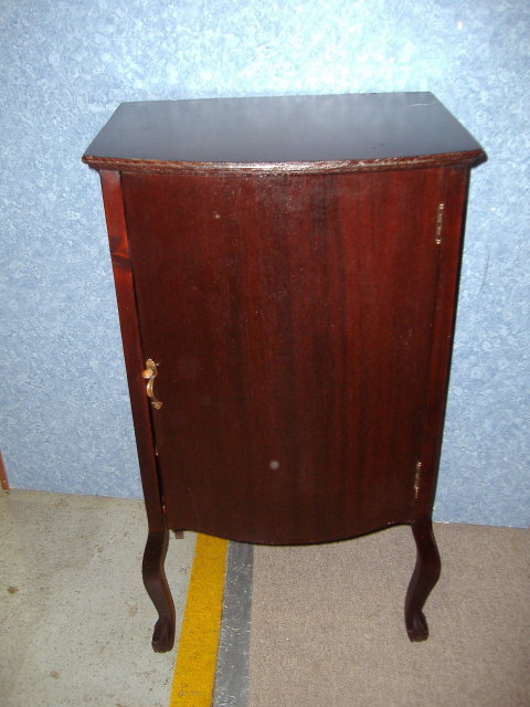 Record Stand - Mahogany Wood