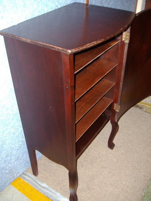Record Stand - Mahogany Wood