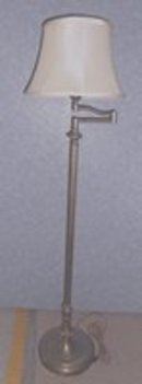Vintage Floor Lamp w/Moveable Neck