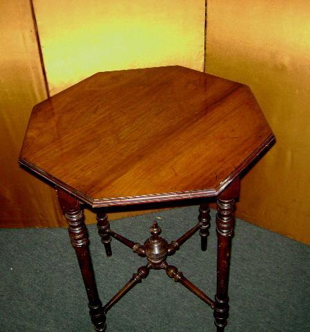 WONDERFUL 19th C. English Victorian sideTable