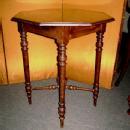WONDERFUL 19th C. English Victorian sideTable