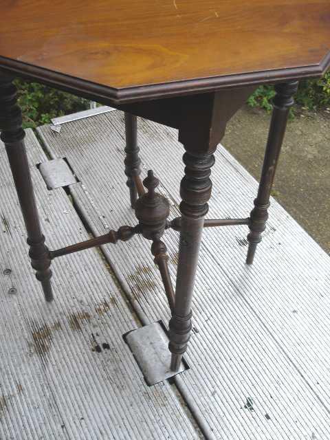 WONDERFUL 19th C. English Victorian sideTable