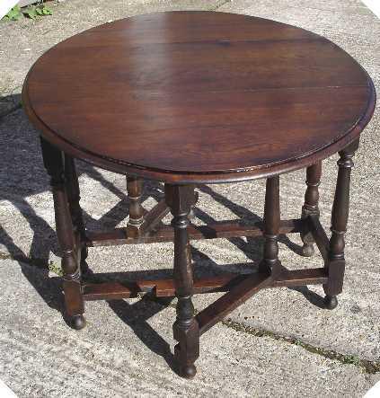 Antique country GatelegTable in solid English Oak