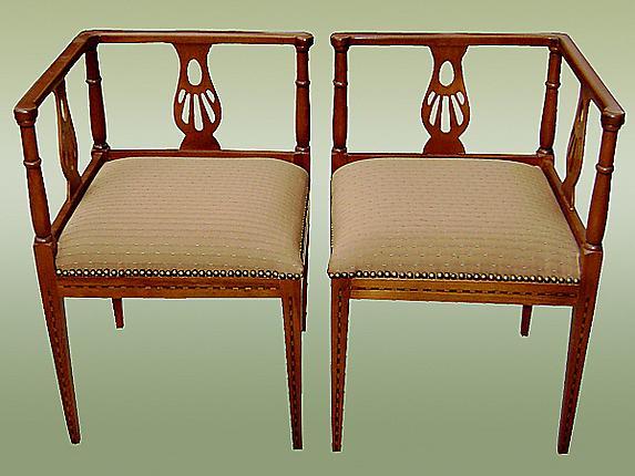 Finest English Art Deco period (1925) Salon Set.