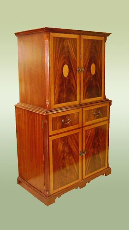 SUPERB Quality inlaid mahog. entertainment cabinet