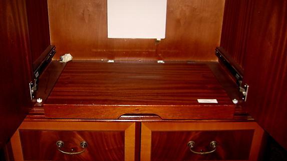 SUPERB Quality inlaid mahog. entertainment cabinet