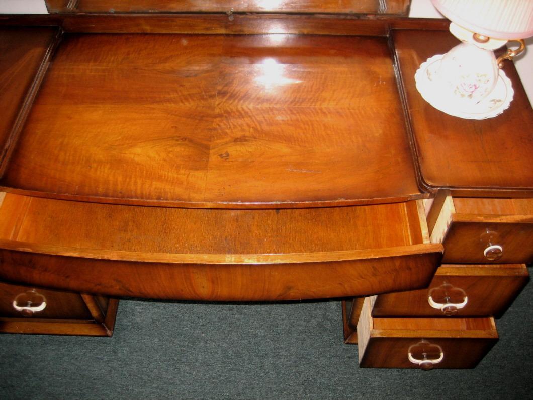 WONDERFUL English Art Deco Period Walnut vanit