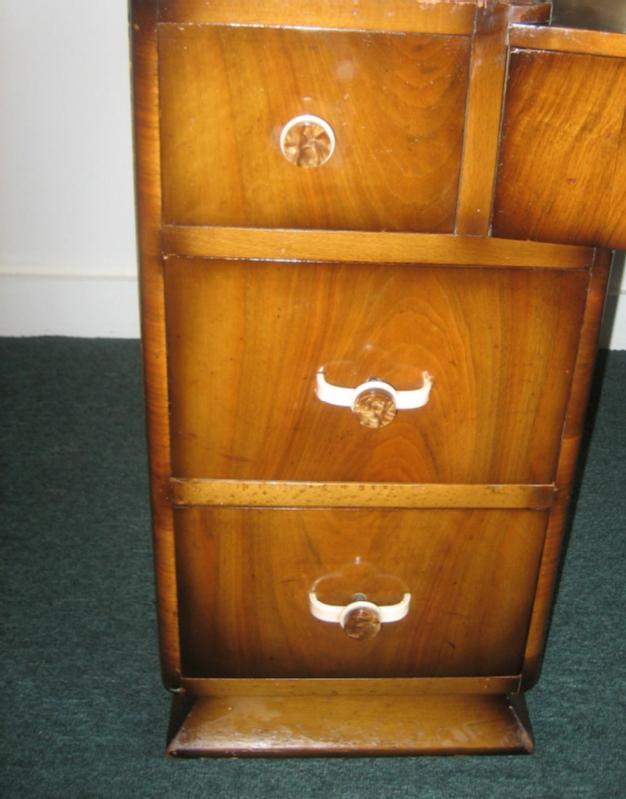 WONDERFUL English Art Deco Period Walnut vanit