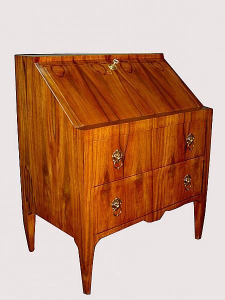 SUPERB Quality Italian Lombardy style slant desk