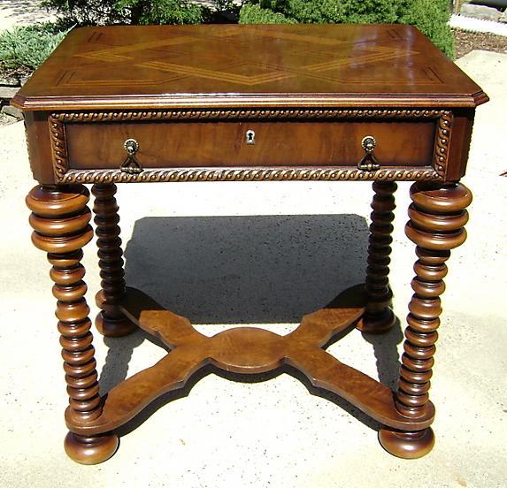 STUNNING Italian Tuscany Style Bobbin legsTable