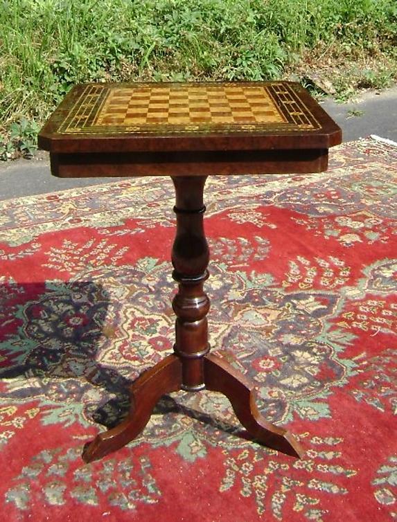 French superbly inlaid Chess Board Table