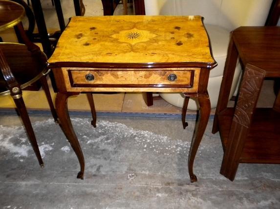 ADORABLE Lady's desk in Louis XVI style