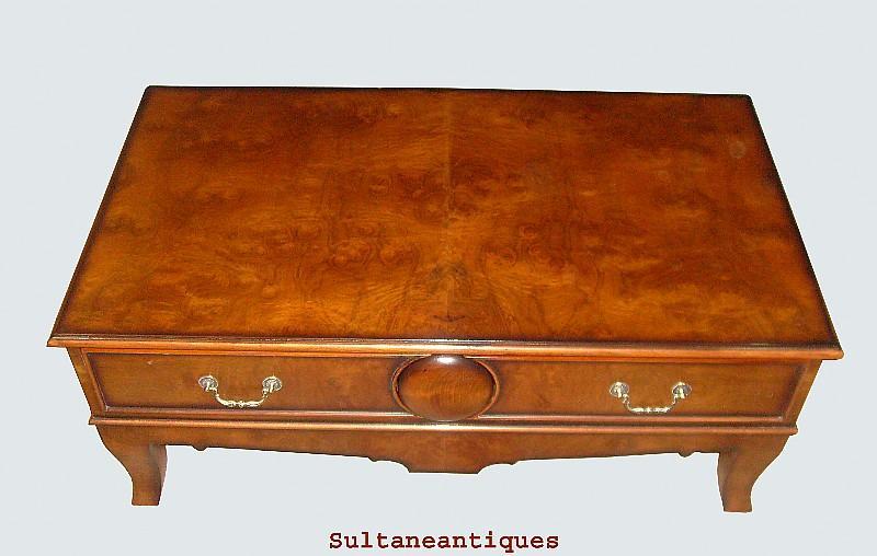 Large and elegant Edwardian coffee table