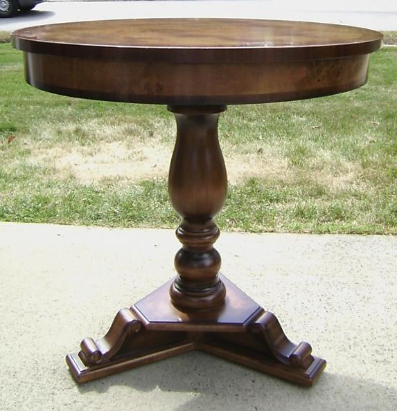 Lovely Edwardian style English walnut CENTER table