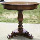 Lovely Edwardian style English walnut CENTER table