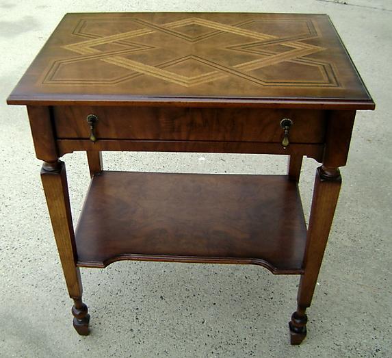 Quality English marquetry Inlaid walnut table-desk