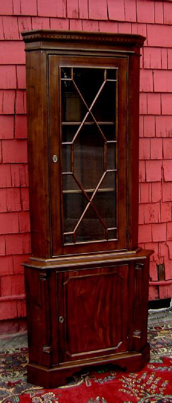 Perfect Edwardian solid Mahogany corner cabinet