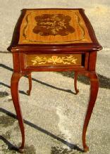Very elegant Louis XV style marquetry Lady's desk