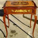 Very elegant Louis XV style marquetry Lady's desk