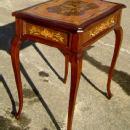 Very elegant Louis XV style marquetry Lady's desk