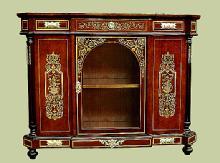 MAJESTIC Large English Edwardian style sideboard