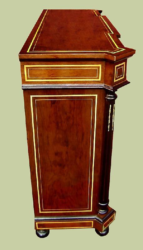 MAJESTIC Large English Edwardian style sideboard