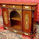 MAJESTIC Large English Edwardian style sideboard