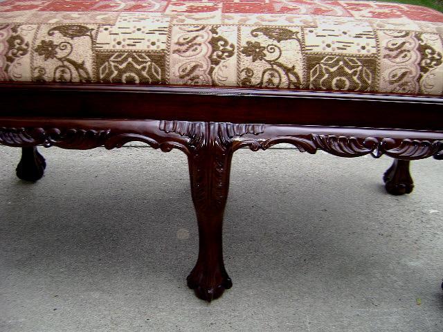 Quality Chipp. 2 SEATER Mahogany six legged stool