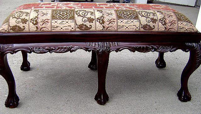 Quality Chipp. 2 SEATER Mahogany six legged stool